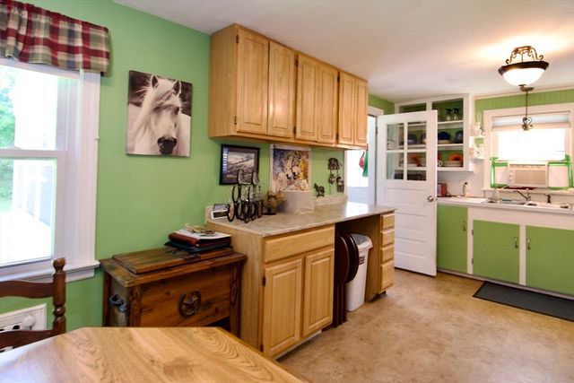 37 Philip St, Ludlow, MA 01056