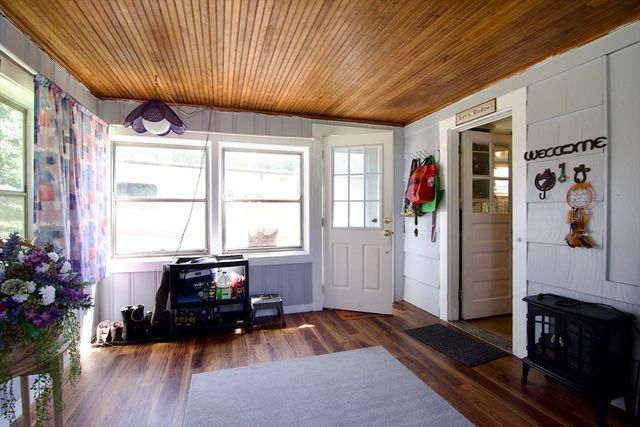 37 Philip St, Ludlow, MA 01056