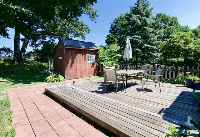 37 Philip St, Ludlow, MA 01056