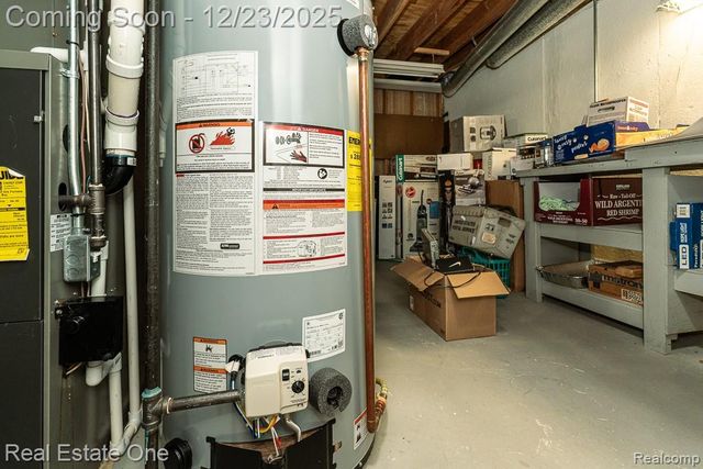 1574 Devonshire Drive, Troy, MI 48098