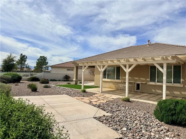 10906 Rockaway Glen, Apple Valley, CA 92308