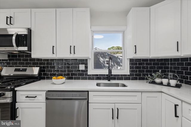 15 PENNY LN, Pasadena, MD 21122