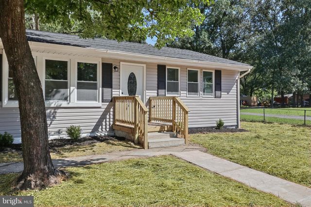 15 PENNY LN, Pasadena, MD 21122