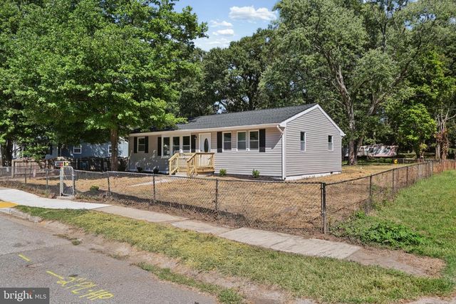 15 PENNY LN, Pasadena, MD 21122