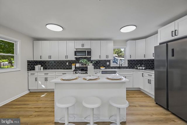 15 PENNY LN, Pasadena, MD 21122