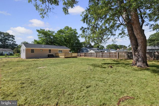 15 PENNY LN, Pasadena, MD 21122