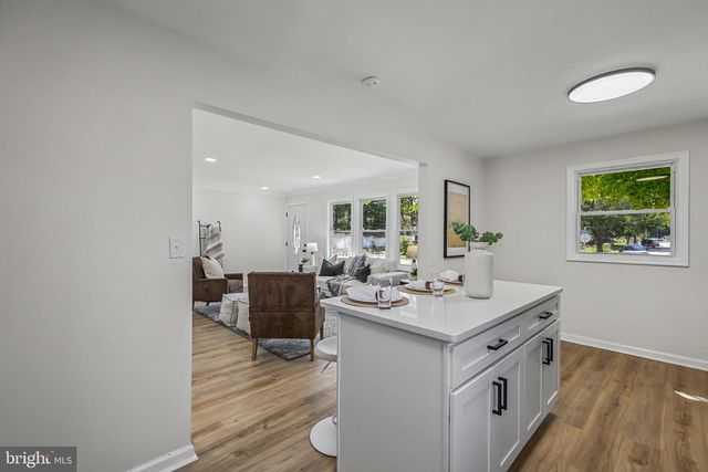 15 PENNY LN, Pasadena, MD 21122
