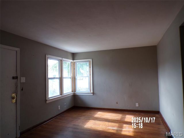 737 Charbonier Road, Florissant, MO 63031