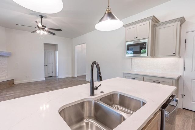 1733 Anthony Avenue, Purcell, OK 73080