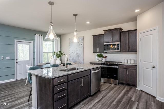 636 Fosterton Cottage Way, Raleigh, NC 27603