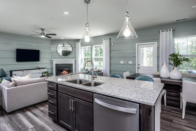 636 Fosterton Cottage Way, Raleigh, NC 27603