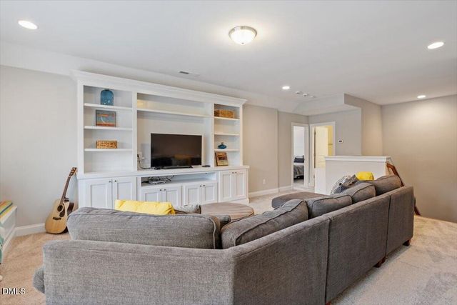 7504 Banksiana Way, Raleigh, NC 27613