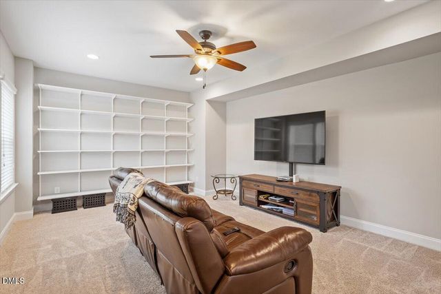 7504 Banksiana Way, Raleigh, NC 27613