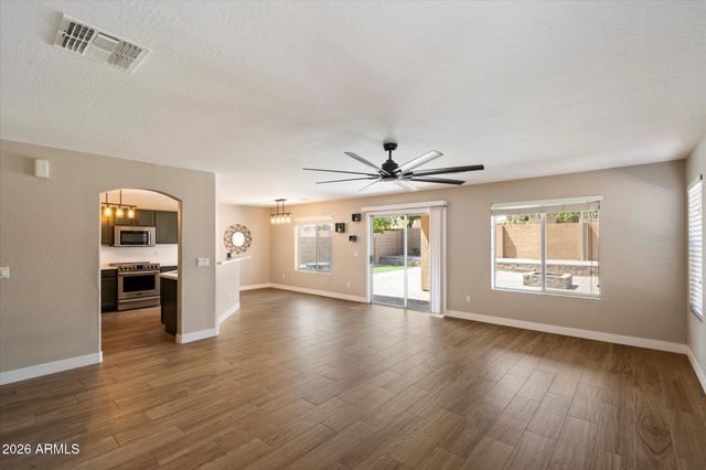 31390 N CACTUS Drive, San Tan Valley, AZ 85143