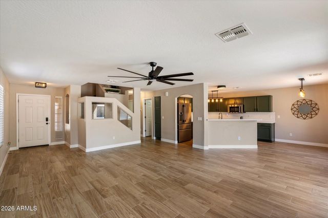 31390 N CACTUS Drive, San Tan Valley, AZ 85143