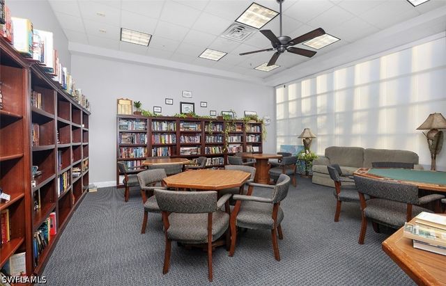 37 High Point CIR E 305, Naples, FL 34103