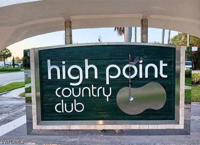 37 High Point CIR E 305, Naples, FL 34103