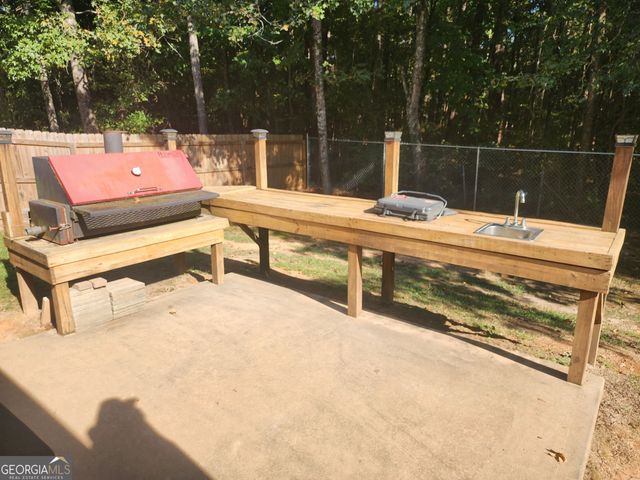 166 Fellowship Drive, Barnesville, GA 30204