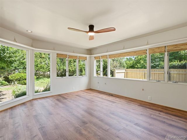 31526 Sunset Drive, Beverly Hills, MI 48025