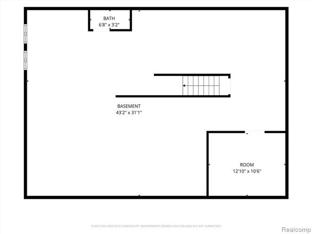 31526 Sunset Drive, Beverly Hills, MI 48025