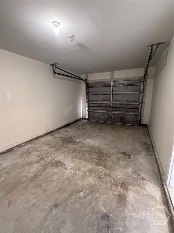 Image 32 of property listing at 84 Aubrey Trail, Richmond Hill, GA 31324