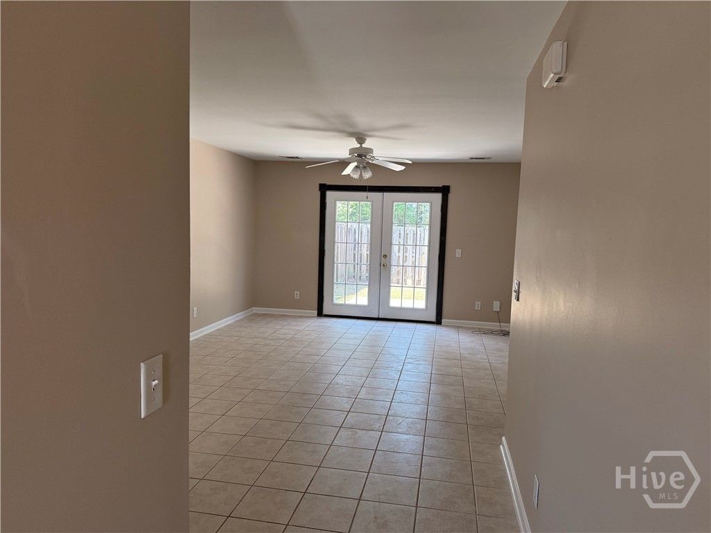 Image 7 of property listing at 84 Aubrey Trail, Richmond Hill, GA 31324