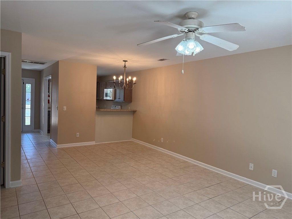 Image 8 of property listing at 84 Aubrey Trail, Richmond Hill, GA 31324