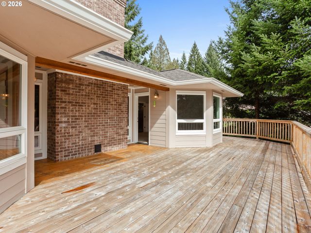 18707 Ne 229TH Ct, Brush Prairie, WA 98606