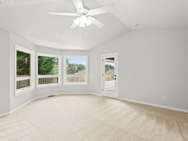 18707 Ne 229TH Ct, Brush Prairie, WA 98606