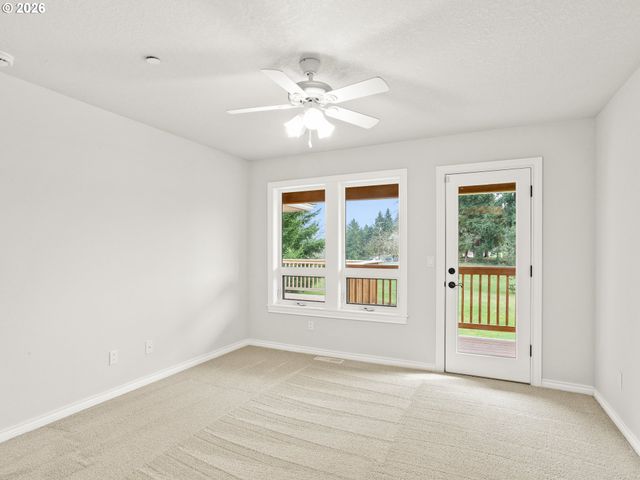 18707 Ne 229TH Ct, Brush Prairie, WA 98606