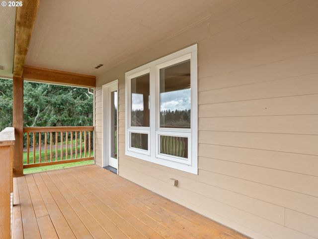 18707 Ne 229TH Ct, Brush Prairie, WA 98606