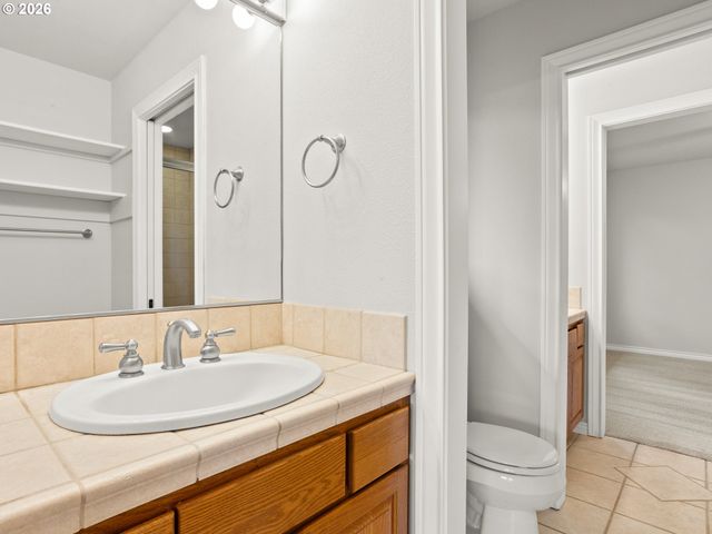 18707 Ne 229TH Ct, Brush Prairie, WA 98606