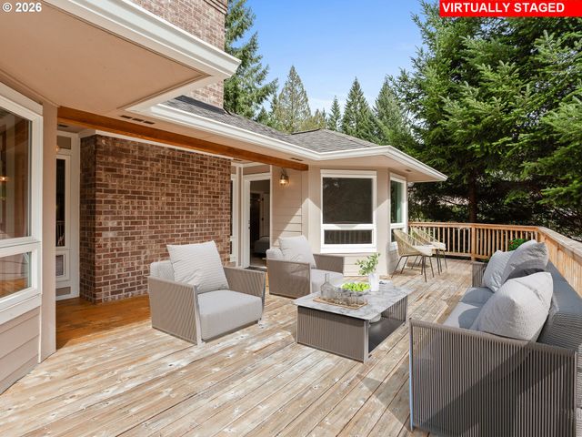 18707 Ne 229TH Ct, Brush Prairie, WA 98606