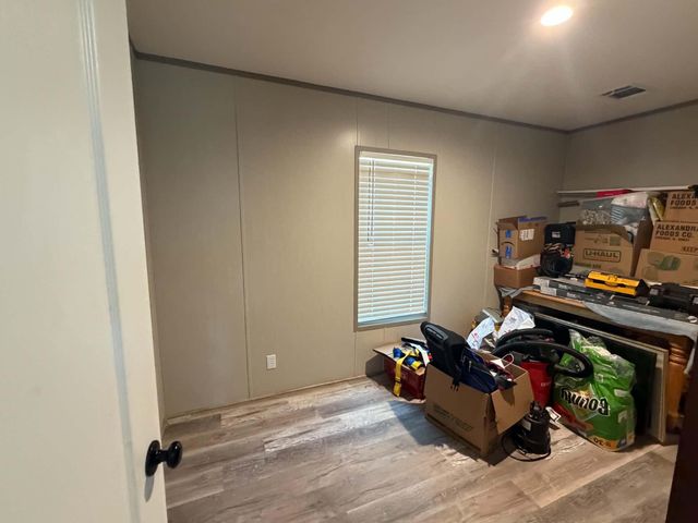 1151 Lakeside Drive, Huntsville, TX 77320