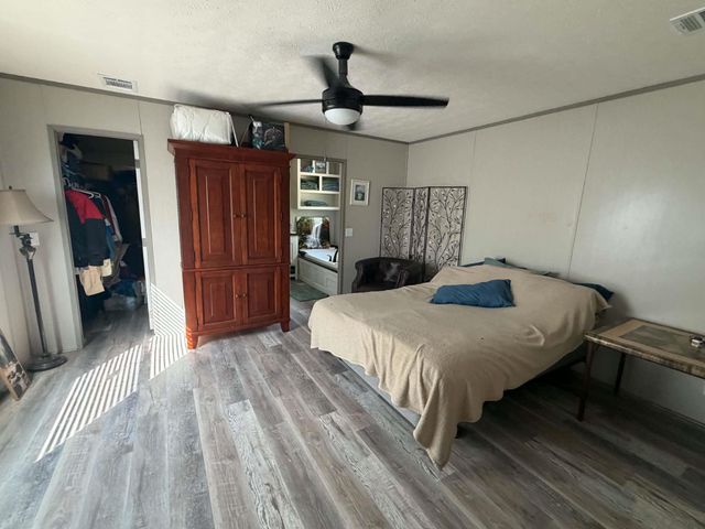 1151 Lakeside Drive, Huntsville, TX 77320