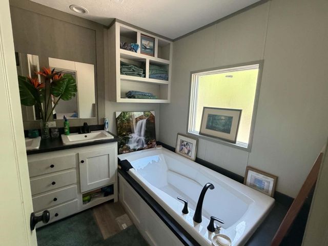 1151 Lakeside Drive, Huntsville, TX 77320