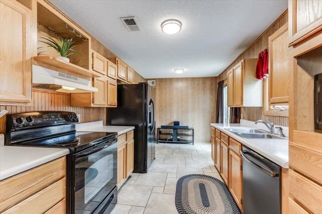 1409 E Georgia, Wichita, KS 67217