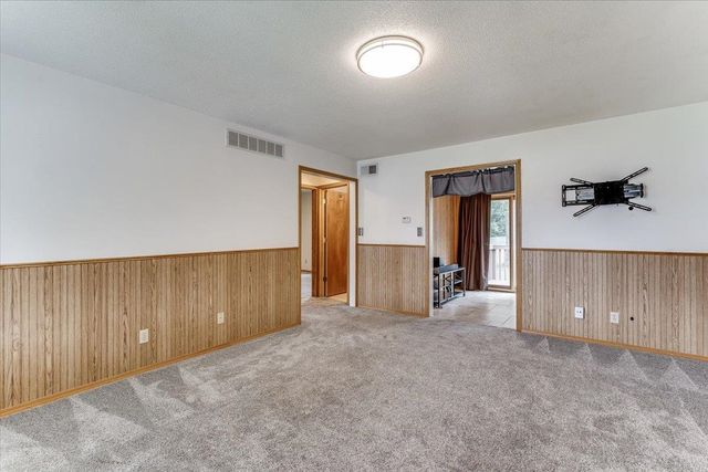 1409 E Georgia, Wichita, KS 67217
