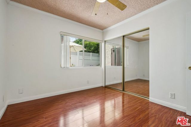 530 S Barrington Avenue 110, Los Angeles, CA 90049