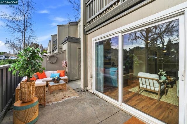 1195 Kenwal Rd B, Concord, CA 94521