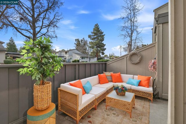 1195 Kenwal Rd B, Concord, CA 94521