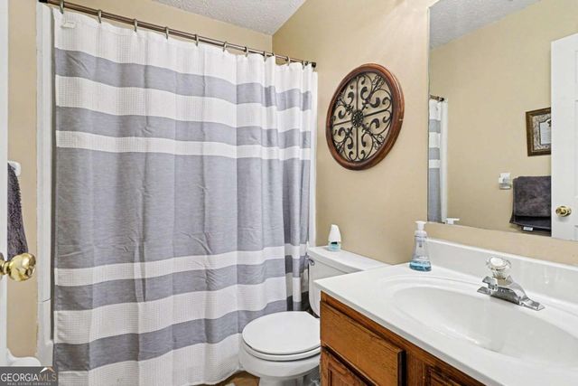 1975 Wynhurst Crossing, Stone Mountain, GA 30088