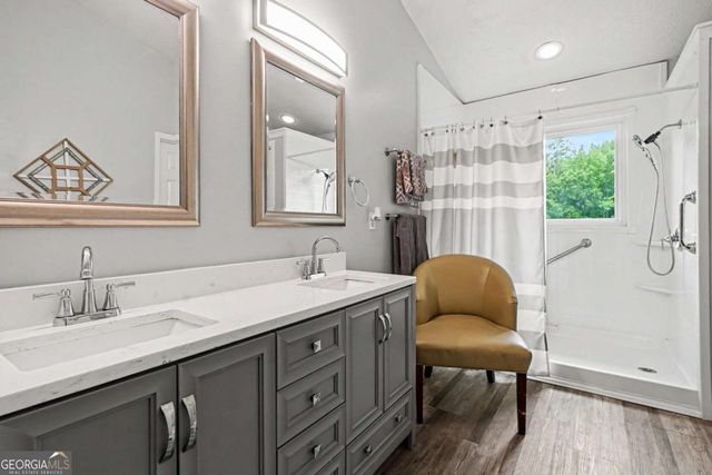 1975 Wynhurst Crossing, Stone Mountain, GA 30088