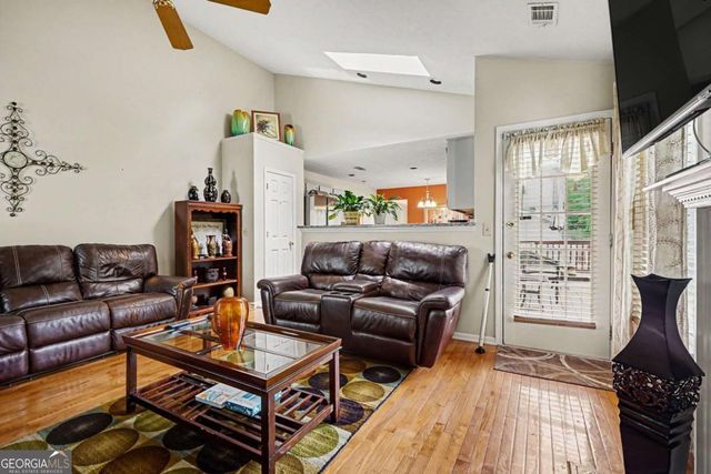1975 Wynhurst Crossing, Stone Mountain, GA 30088