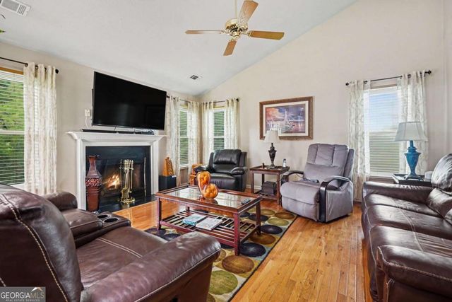 1975 Wynhurst Crossing, Stone Mountain, GA 30088