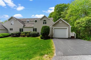 84 River Farms Drive 84, West Warwick, RI 02893