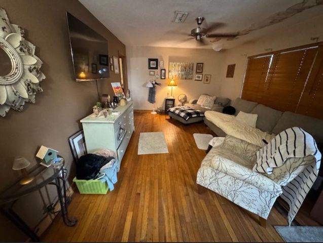 308 Edgewater Street, Richwood, TX 77531