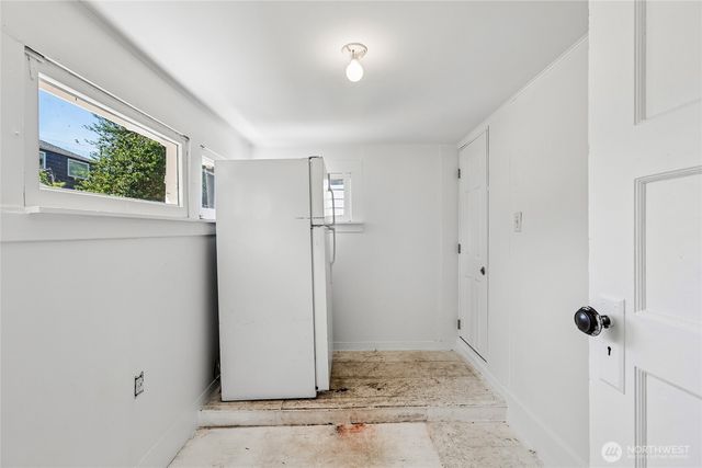 4055 Latona Avenue NE, Seattle, WA 98105