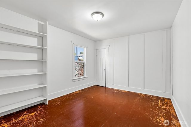 4055 Latona Avenue NE, Seattle, WA 98105
