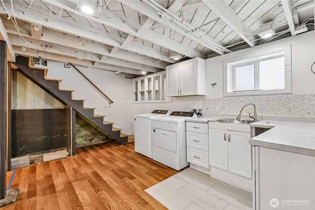 4055 Latona Avenue NE, Seattle, WA 98105